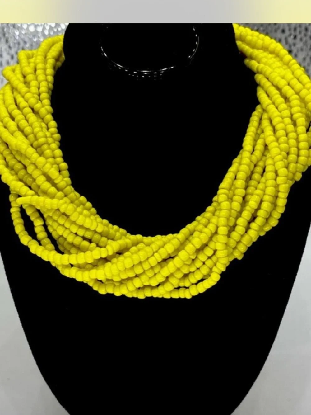 Statement *** Cannery Yellow Multi-Strand Beaded Necklace “ Bonus ! 👀 Pics ;0)